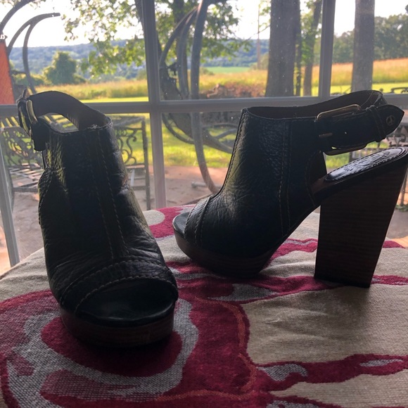 Leather Heels - Picture 2 of 3